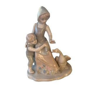 Vintage Spanish Porcelain‎ Figurine Woman Child & Goose Pastel Decor CS Mark